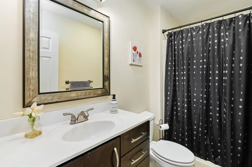 602 North Avenue Burlington VT 05408