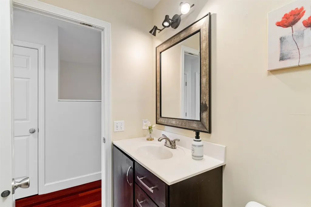 602 North Avenue Burlington VT 05408