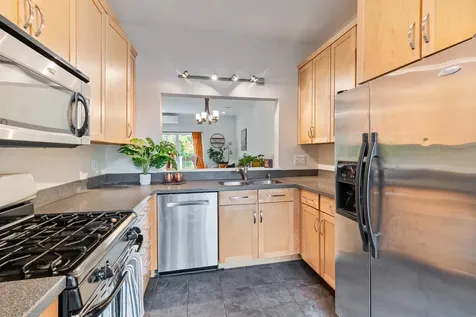 602 North Avenue Burlington VT 05408