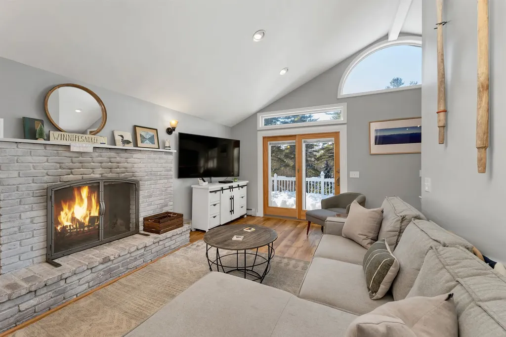 40 Deer Run Lane Gilford NH 03249