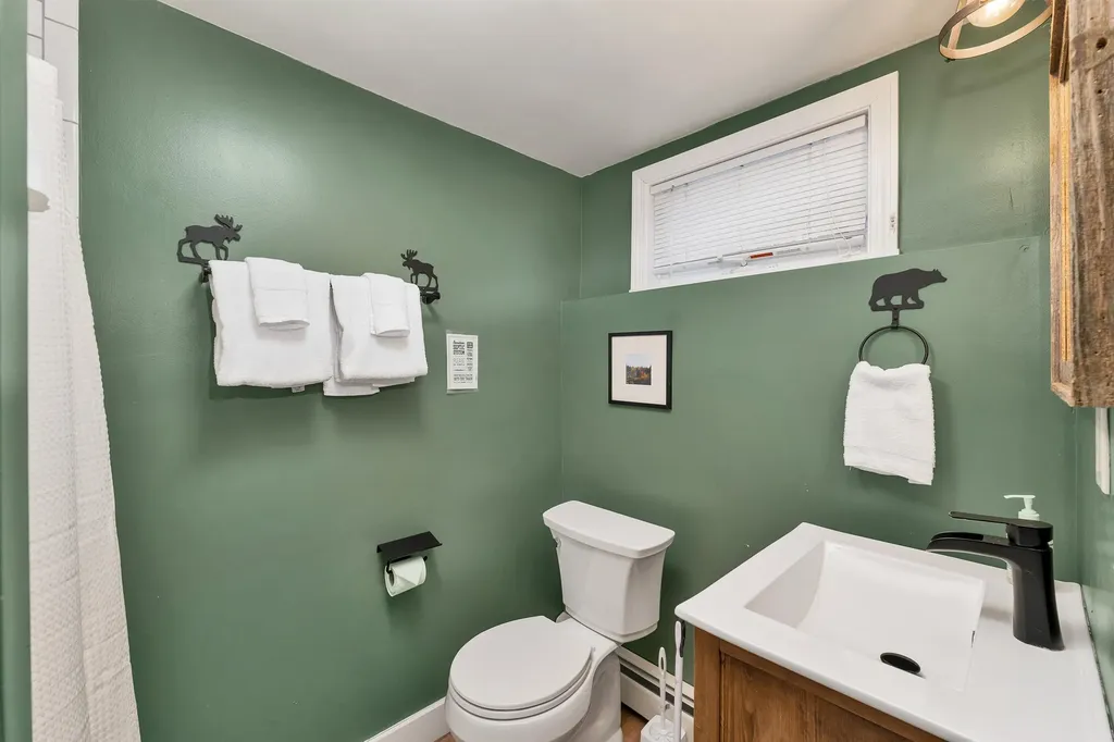 40 Deer Run Lane Gilford NH 03249