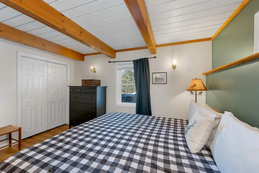 40 Deer Run Lane Gilford NH 03249