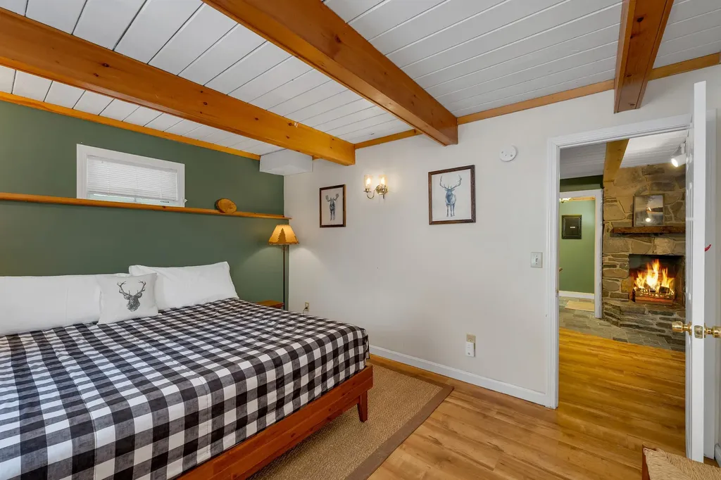 40 Deer Run Lane Gilford NH 03249