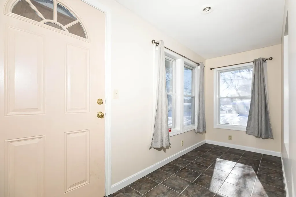 20 Sandpiper Path North Hampton NH 03862