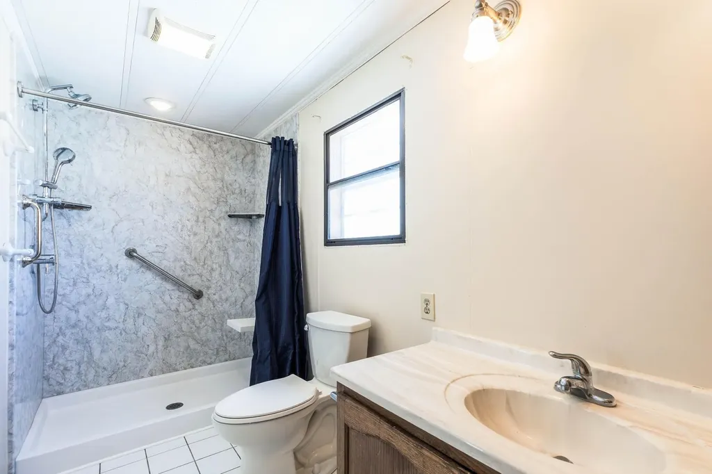 20 Sandpiper Path North Hampton NH 03862