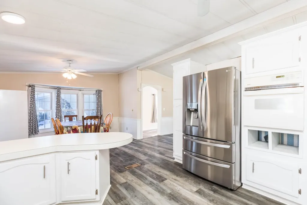 20 Sandpiper Path North Hampton NH 03862