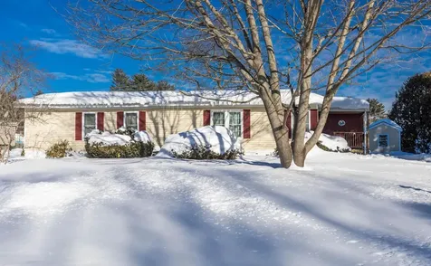 20 Sandpiper Path North Hampton NH 03862