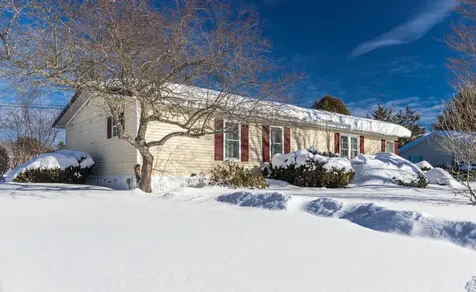 20 Sandpiper Path North Hampton NH 03862