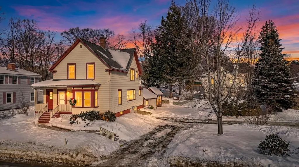 166 Gilford Avenue Laconia NH 03246