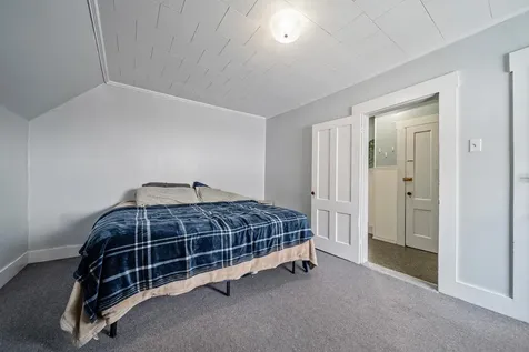 166 Gilford Avenue Laconia NH 03246