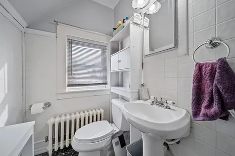 166 Gilford Avenue Laconia NH 03246