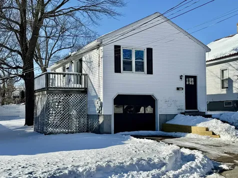 186 Grand Avenue Manchester NH 03109