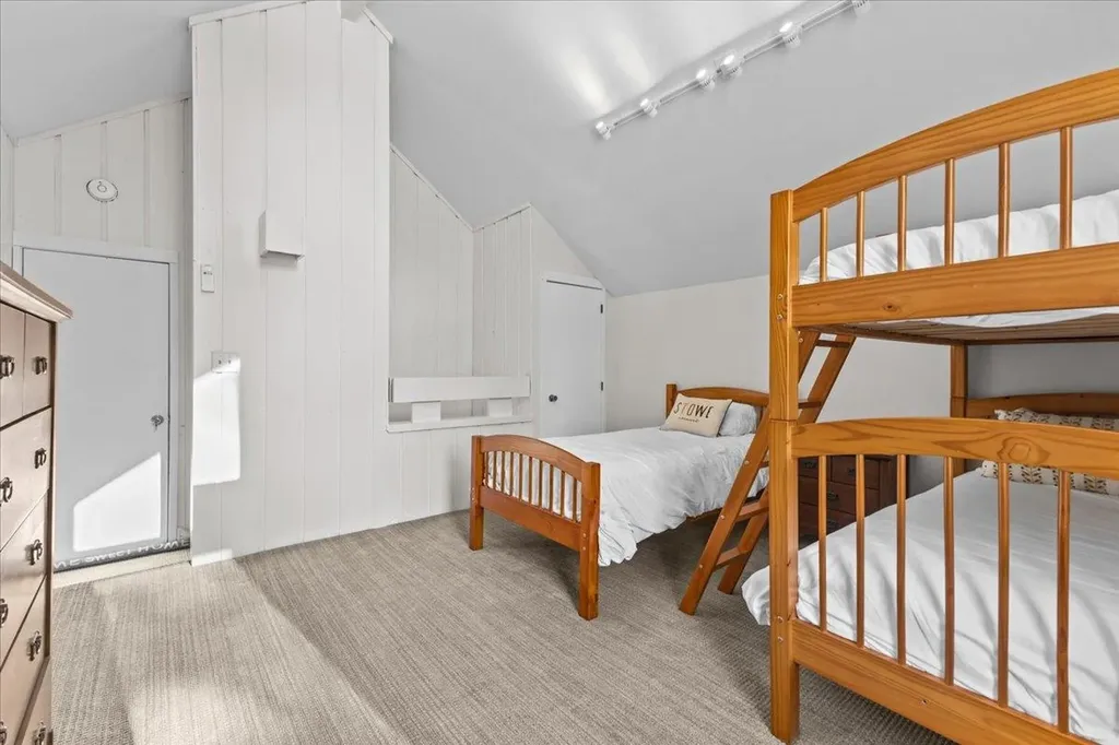 131 Village Green Drive Stowe VT 05672