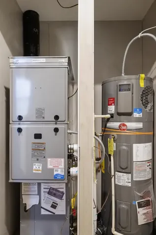 27 Bond Street Franklin NH 03235