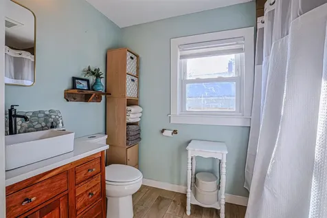 7 Mount Vernon Street Nashua NH 03064