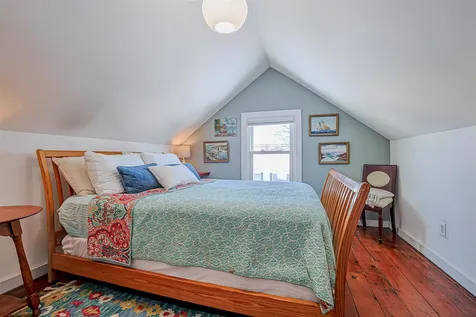 7 Mount Vernon Street Nashua NH 03064