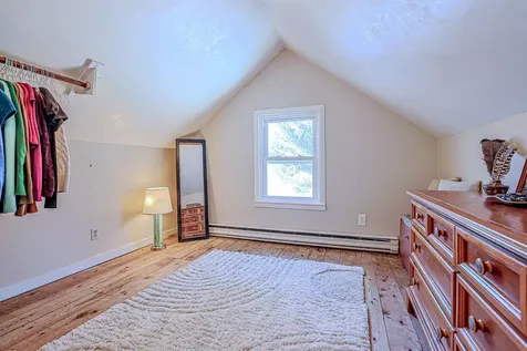 7 Mount Vernon Street Nashua NH 03064