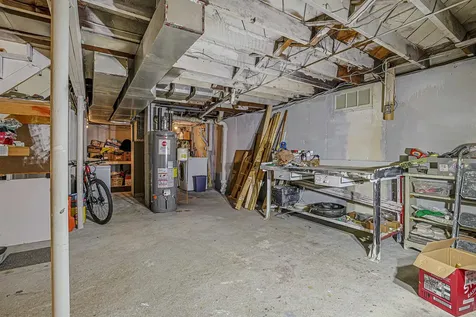 7 Mount Vernon Street Nashua NH 03064