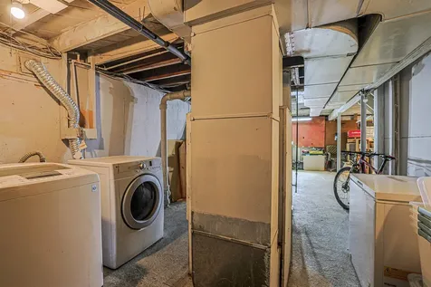 7 Mount Vernon Street Nashua NH 03064