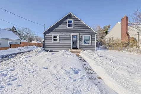 7 Mount Vernon Street Nashua NH 03064