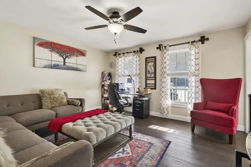 1 Scenic Lane Hudson NH 03051