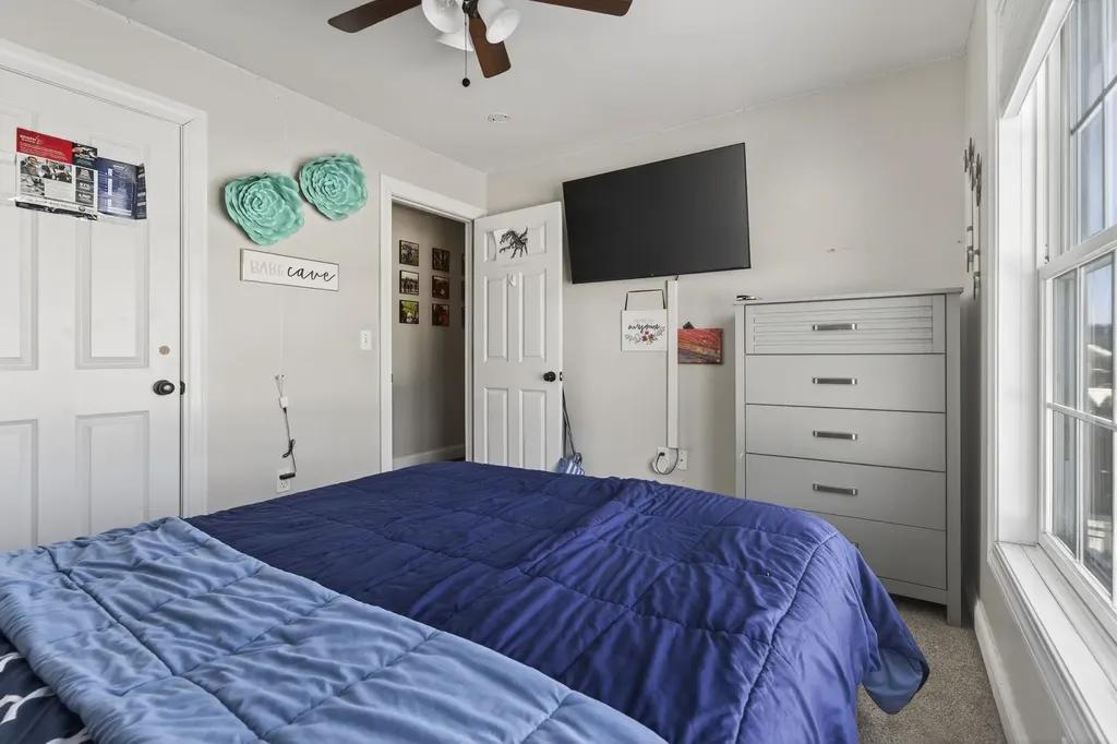 1 Scenic Lane Hudson NH 03051