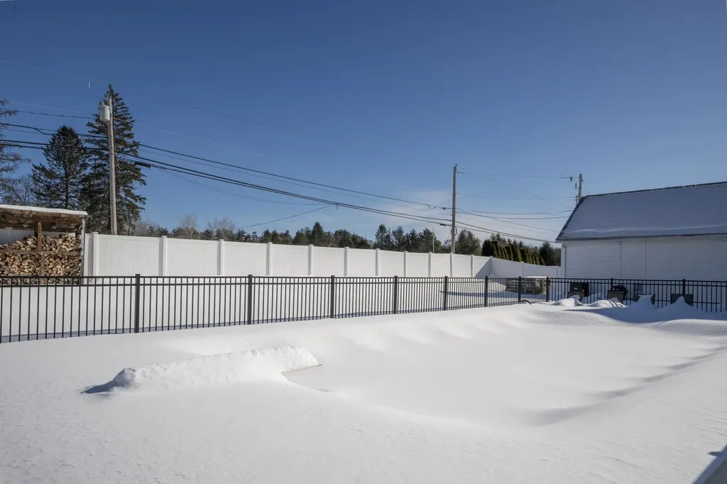 1 Scenic Lane Hudson NH 03051