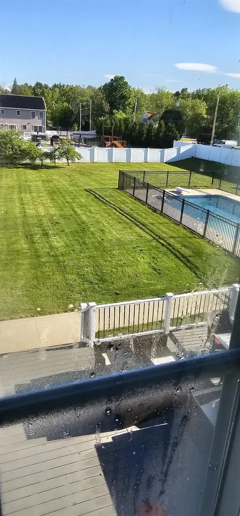 1 Scenic Lane Hudson NH 03051