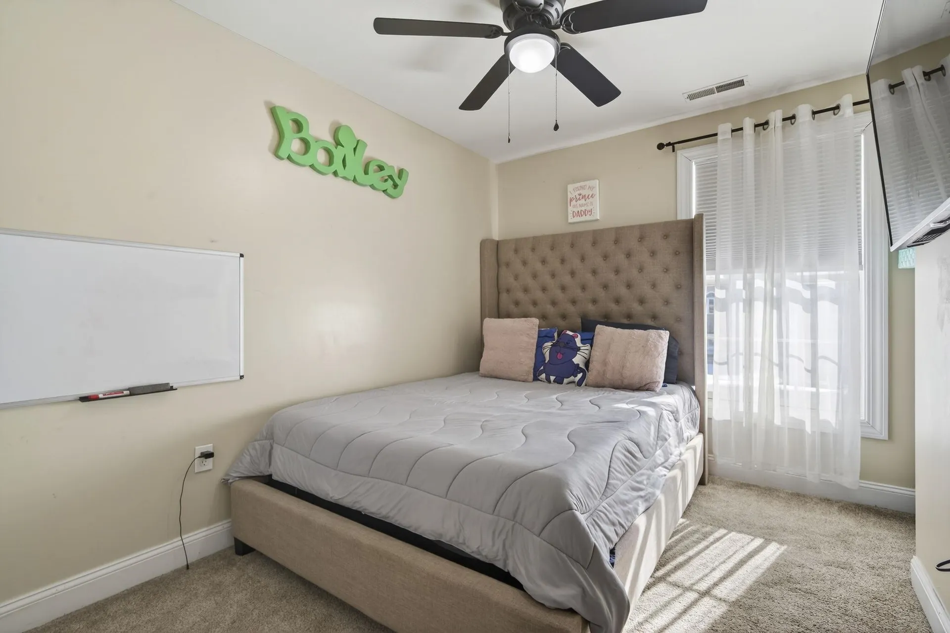 1 Scenic Lane Hudson NH 03051