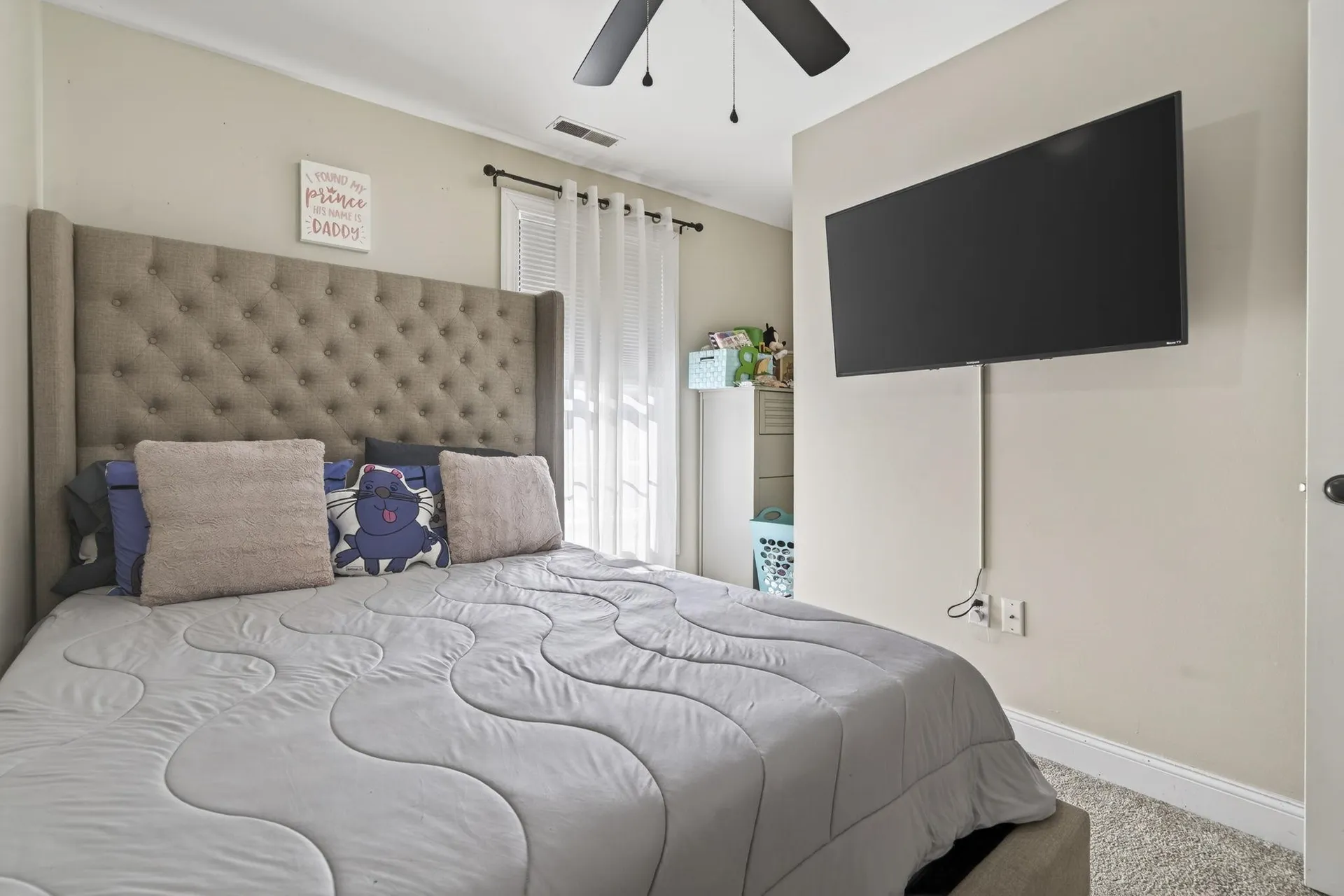 1 Scenic Lane Hudson NH 03051