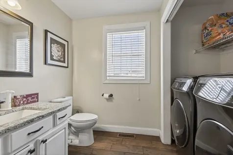 1 Scenic Lane Hudson NH 03051