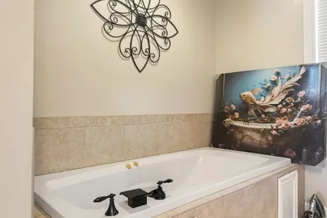 1 Scenic Lane Hudson NH 03051