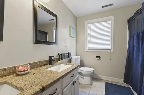 1 Scenic Lane Hudson NH 03051