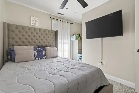 1 Scenic Lane Hudson NH 03051