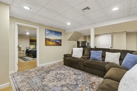 1 Scenic Lane Hudson NH 03051