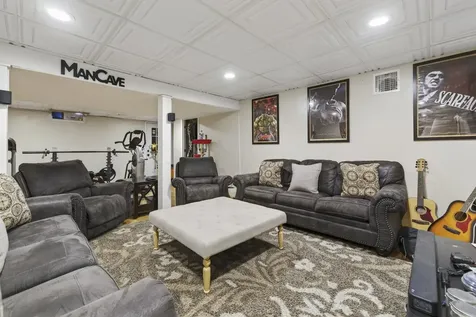 1 Scenic Lane Hudson NH 03051