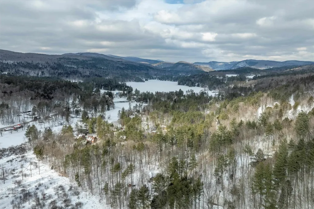 400 East Lake Road Ludlow VT 05149