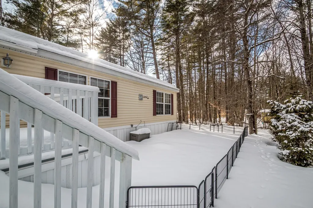 15 Lighthouse Lane Conway NH 03860