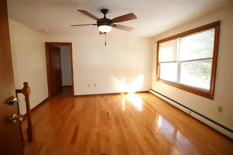 76 Franklin Street Derry NH 03038