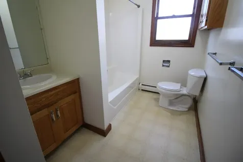 76 Franklin Street Derry NH 03038