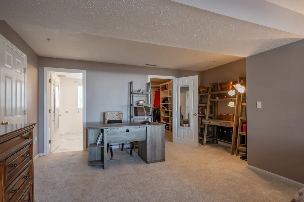 20 Georgetowne Drive Nashua NH 03062