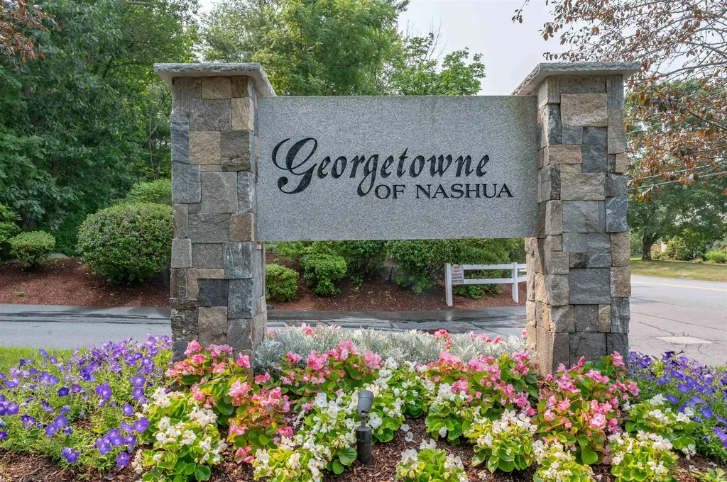 20 Georgetowne Drive Nashua NH 03062
