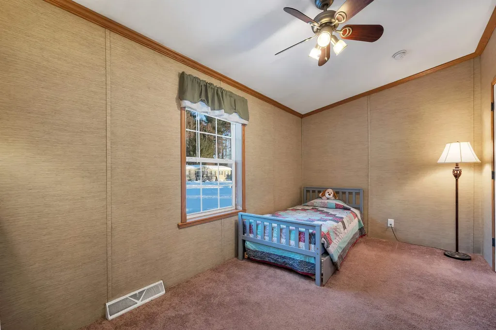 9 Slate Run North Hampton NH 03862