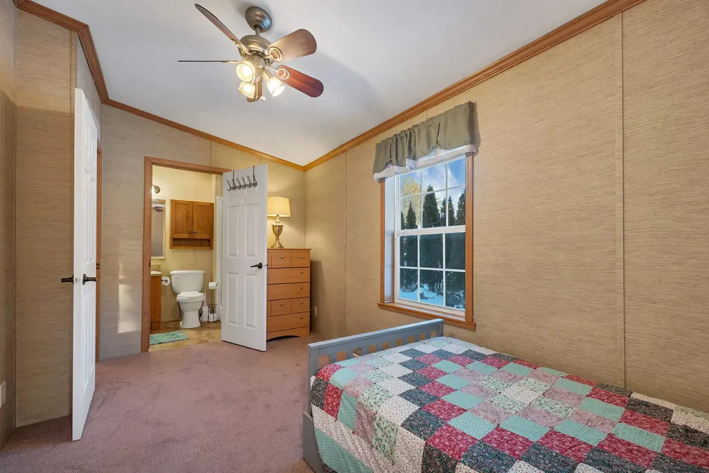 9 Slate Run North Hampton NH 03862