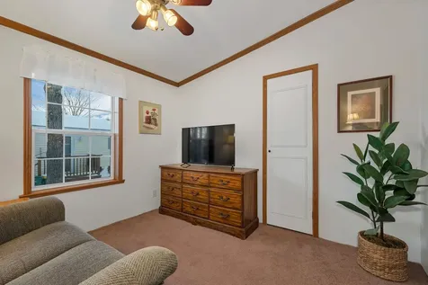 9 Slate Run North Hampton NH 03862