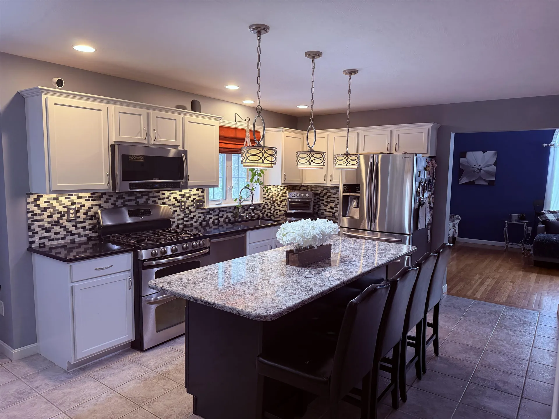 10 Harvard Avenue Auburn NH 03032-3985