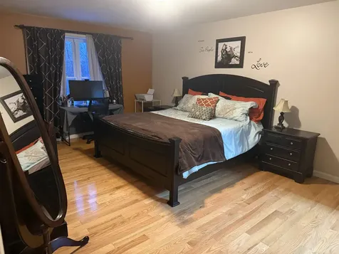 10 Harvard Avenue Auburn NH 03032-3985