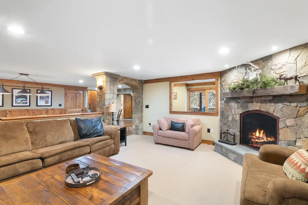 41 Two Brook Drive Wilmington VT 05363