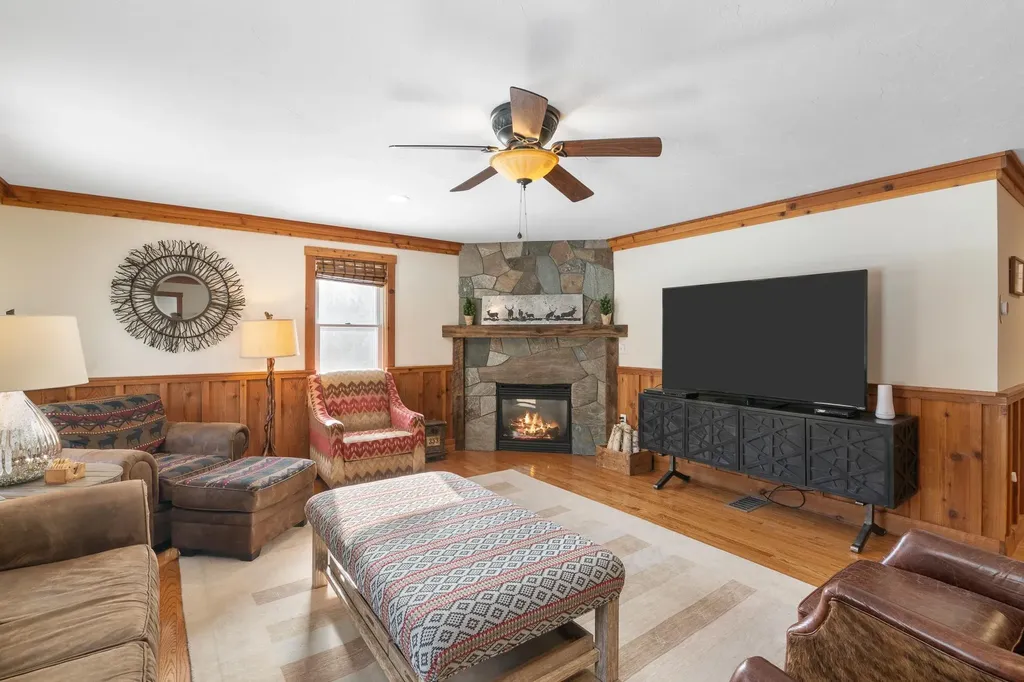 41 Two Brook Drive Wilmington VT 05363