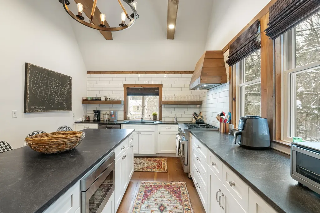 41 Two Brook Drive Wilmington VT 05363